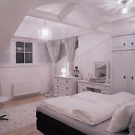Old Town Luxury شقة